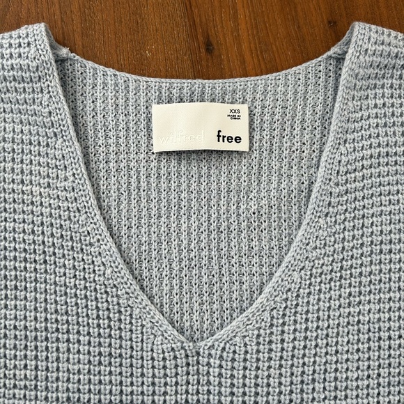 Aritzia/Wilfred Free Wolter 100% Merino Wool Sweater. (PTP-18-22”) - Picture 3 of 8